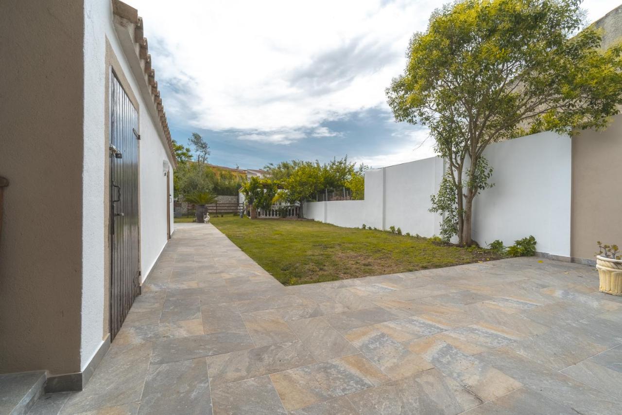 Newly Renovated Large Villa With Garden Castello  D'Empuries Esterno foto